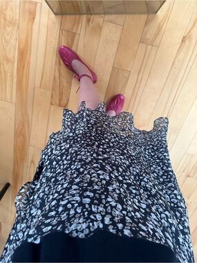 SUNCOO Black Floral Asymmetrical Skirt